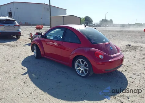 2006 Volkswagen New Beetle 2.5 из США, поврежденный, VIN 3VWRW31C86M414081